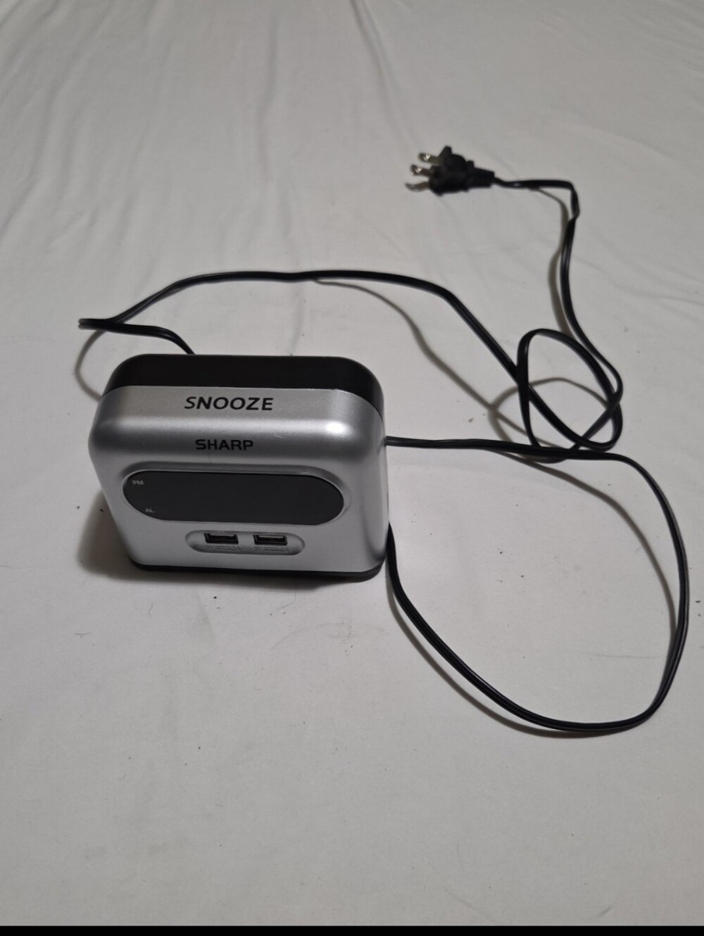 Sharp 4x4 inch USB black alarm clock #17